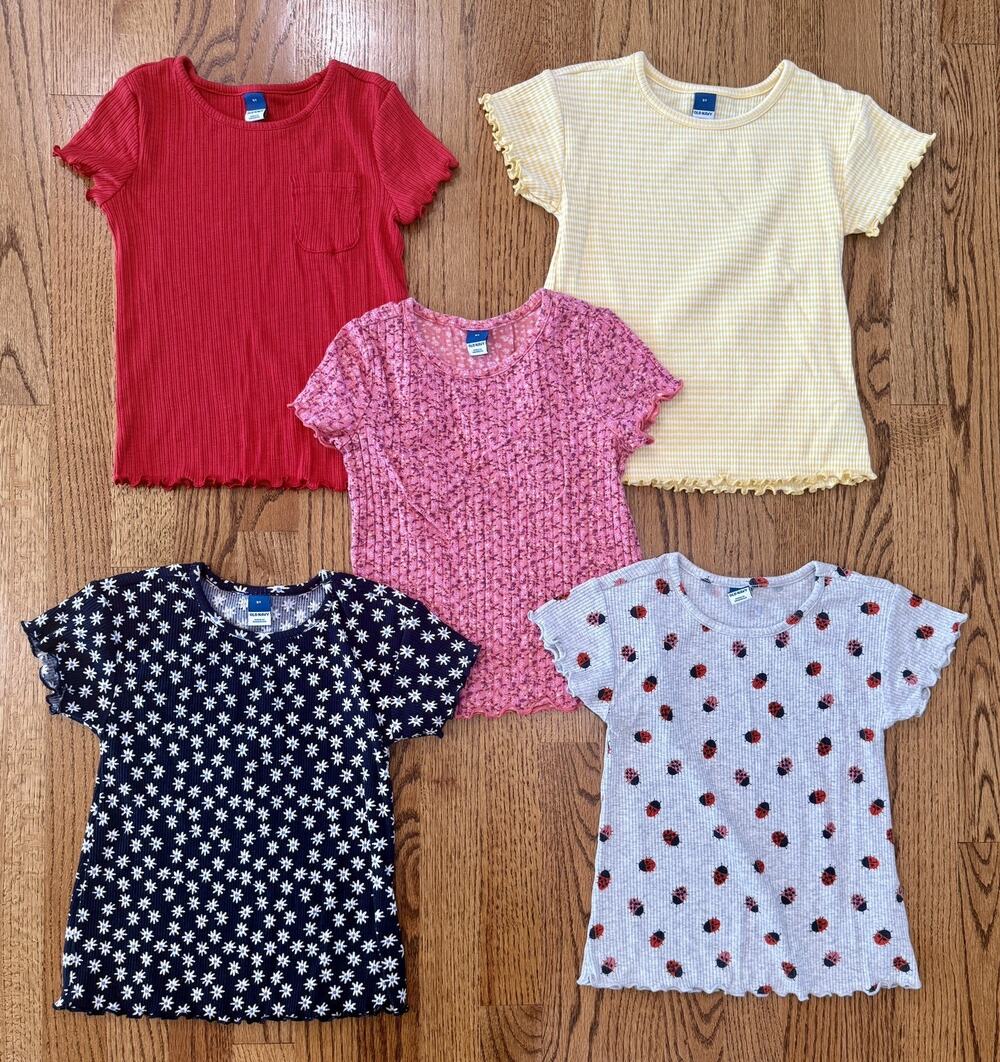 Girls 5t Old Navy short sleeve, ribbed shirts with ruffled detail - lot